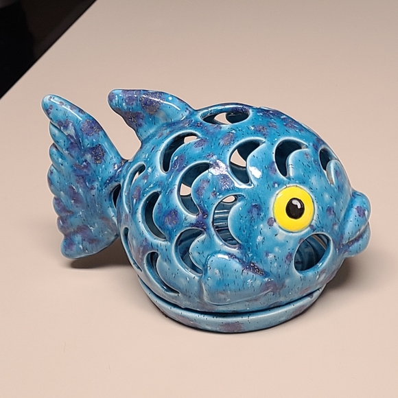 Ceramic Votive Puffer Fish Tea light candle holder - Picture 5 of 11